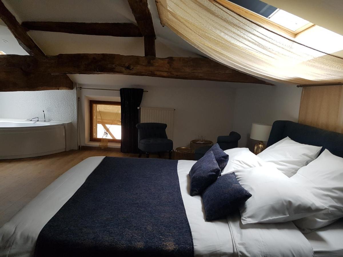 Domaine De La Fee-Licite Hotell Jullié Exteriör bild