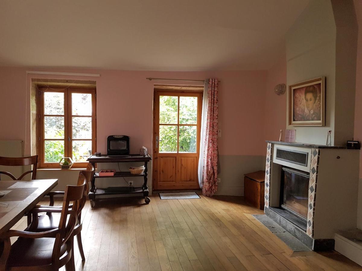 Domaine De La Fee-Licite Hotell Jullié Exteriör bild