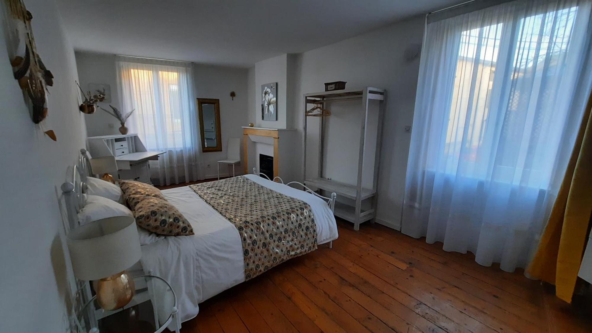 Domaine De La Fee-Licite Hotell Jullié Exteriör bild